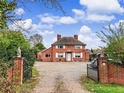 Dereham Road, New Costessey, Norwich NR5