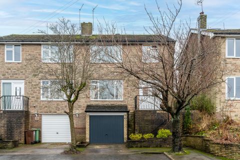 St. Quentin Rise, Bradway S17