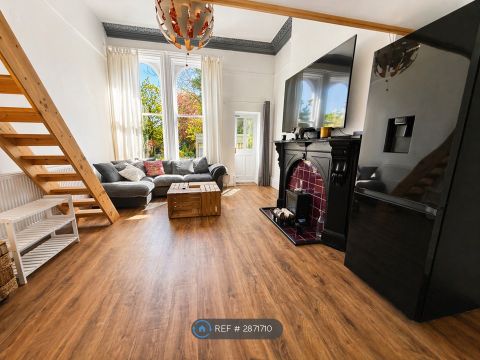 Pelham Crescent, Nottingham NG7