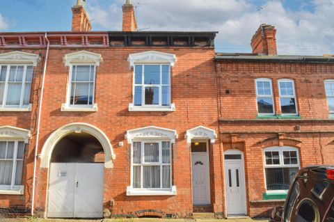 Montague Road, Clarendon Park, Leicester LE2