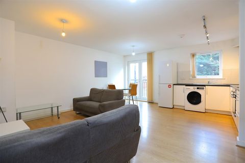 Central Court, Melville Street M3
