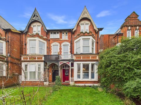 Mansfield Road, Nottingham NG5