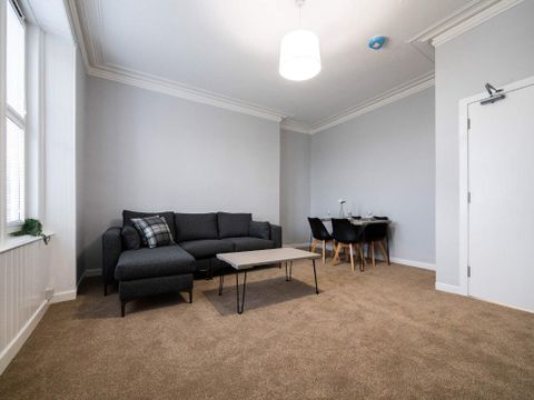 Ashley Place, Edinburgh EH6