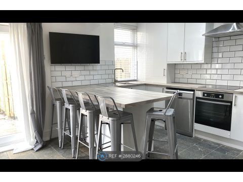 Pickmere Road, Sheffield S10