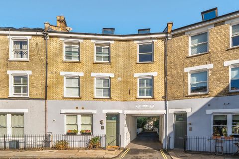 Wendell Road, London W12