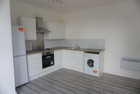 Third Avenue, Nottingham NG7 - View 2