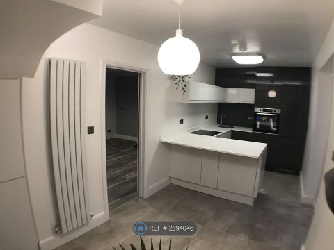 House in Bristol, Southmead - More