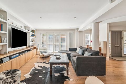 Bromells Road SW4