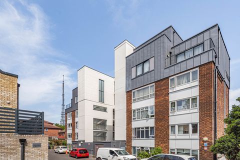 South Norwood Hill, London SE25, New home