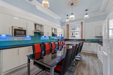 North Hill, Plymouth PL4 – pohled 2