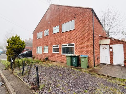 House in Coventry, West Midlands - View 2