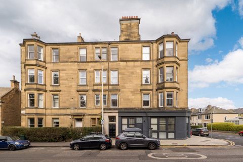 85/1 Polwarth Gardens, Edinburgh EH11