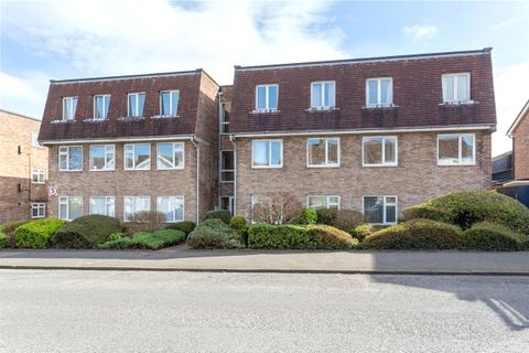 Apartment in Bristol, Golden Hill, Bishopston - View 2