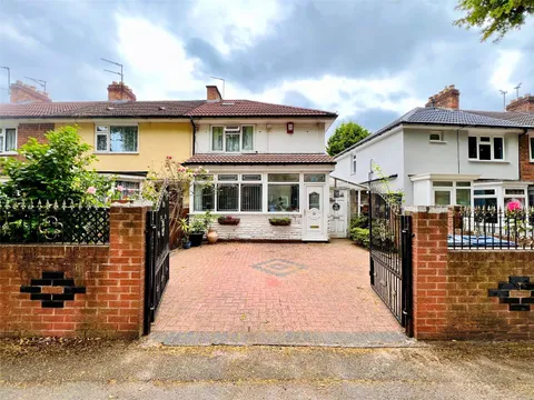 Fox Green Crescent, Birmingham, West Midlands B27, West Midlands B27