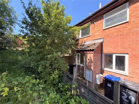 House in Daventry, Headlands - View 2