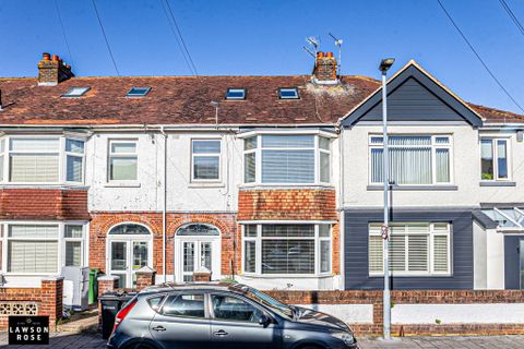 House in Portsmouth, Hilsea - View 2