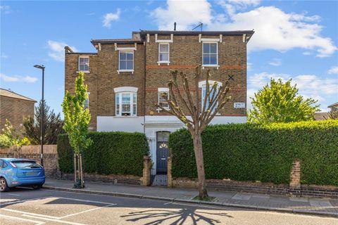 Romilly Road, London N4