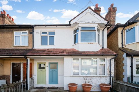 Dinton Road, Colliers Wood SW19