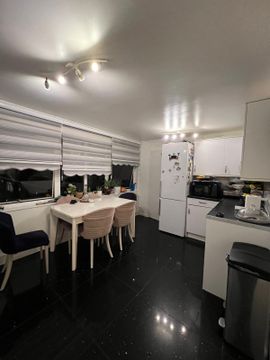 Darenth Road, London N16, Room to rent