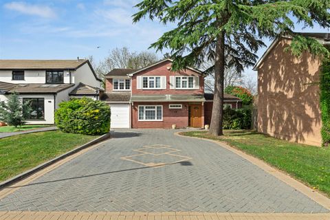Ash Close, Stanmore HA7