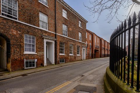 Tanner Row, York YO1