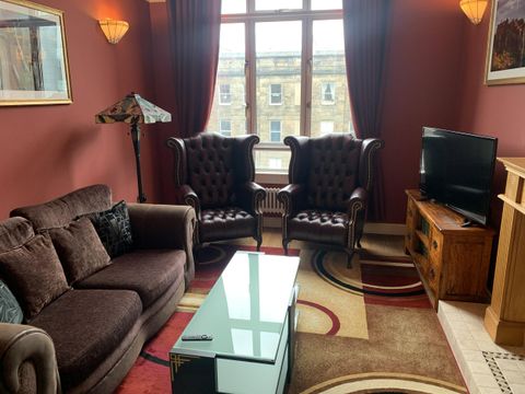 Apartment in Edinburgh, Lauriston, Tollcross - View 2