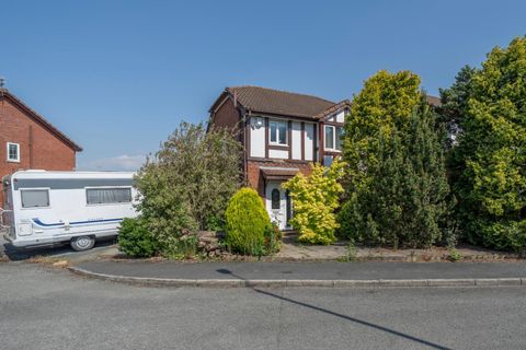 Kingsthorne Park, Hunts Cross, Liverpool L25