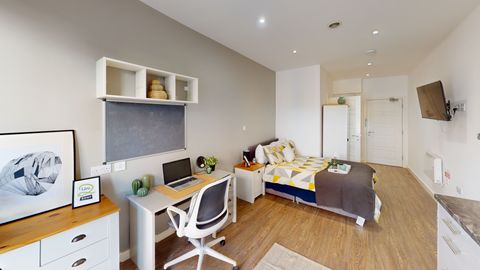Studio 6, St Marks Court, 12-14 St Marks Street, City Centre, Nottingham NG3, Room to rent