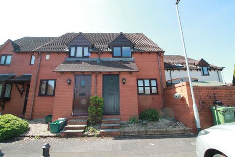 Oaktree Crescent, Bradley Stoke, Bristol BS32