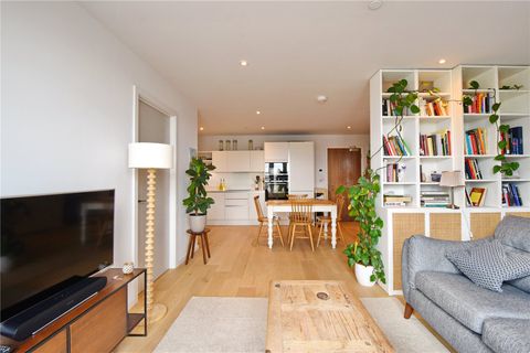 Runway Avenue, Patchway, Bristol, Gloucestershire BS34