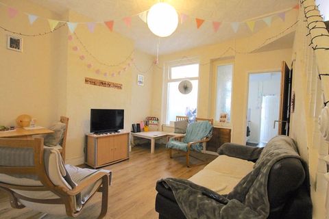 Harriet Street, Cardiff CF24 – pohled 2