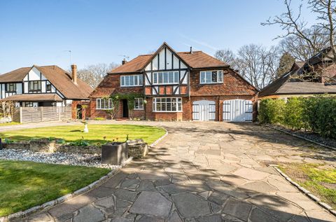 Wood Way, Farnborough Park, Orpington, Kent BR6