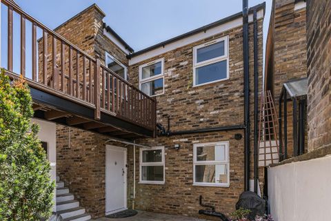 187B Uxbridge Road, Ealing, London W13