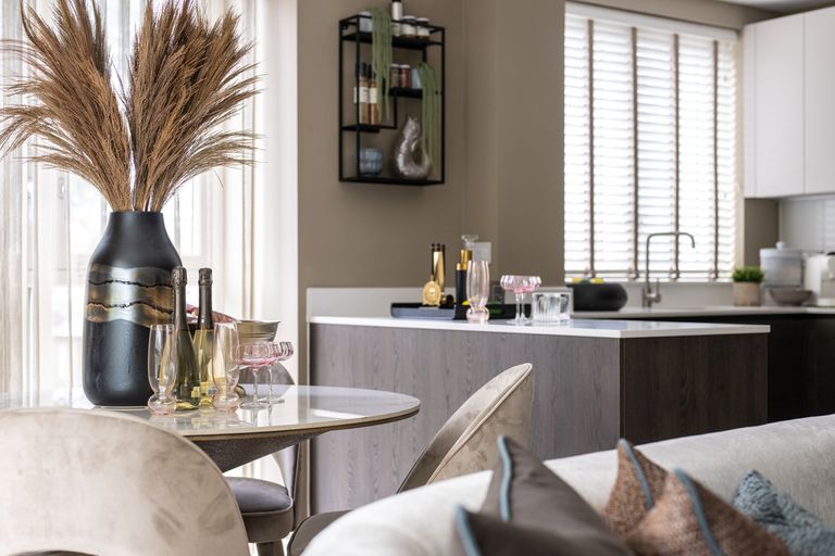 Property 3 of 10. Sjh_4302