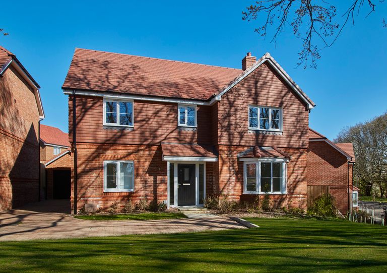 Property 1 of 10. 252200-028A