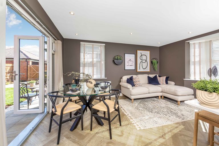 Property 3 of 10. Earlswood Kitchen/Family Room