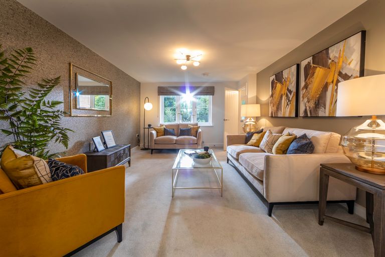 Property 3 of 10. Typical Interior