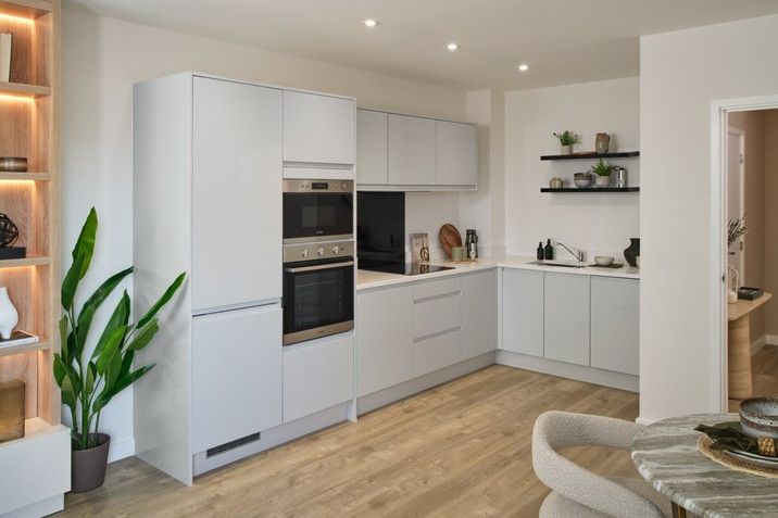 Property 2 of 13. Vb5472306 2025 06 23   Fairview   Printmakers Yard  Brentford10450 716x515