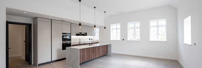 Property 2 of 5. Royal Mews Property 4 Interior