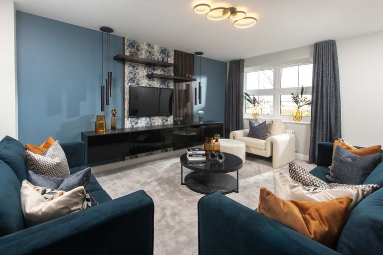Property 3 of 9. Internal Image Of The Kingsley Lounge