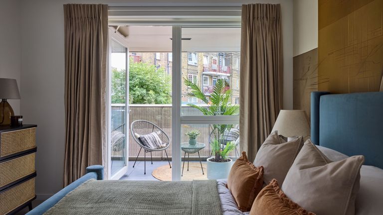 Property 1 of 6. Plot Image