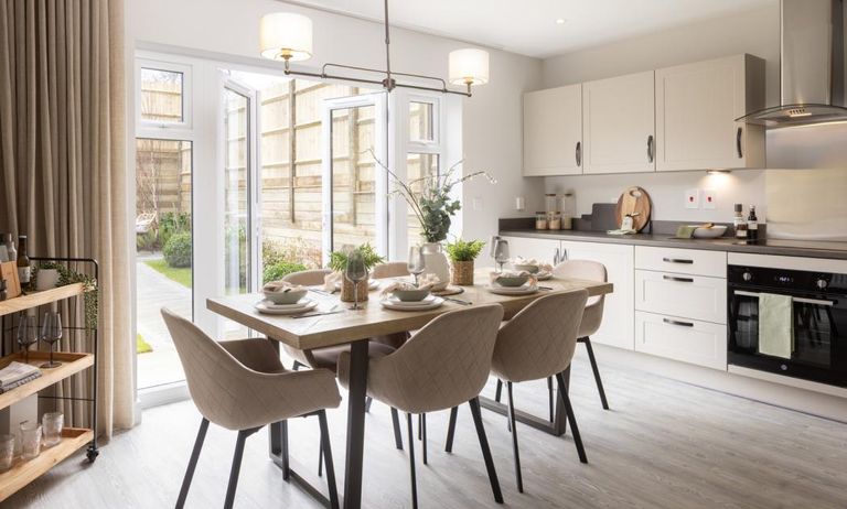 Property 2 of 8. Dandara - Zoopla -