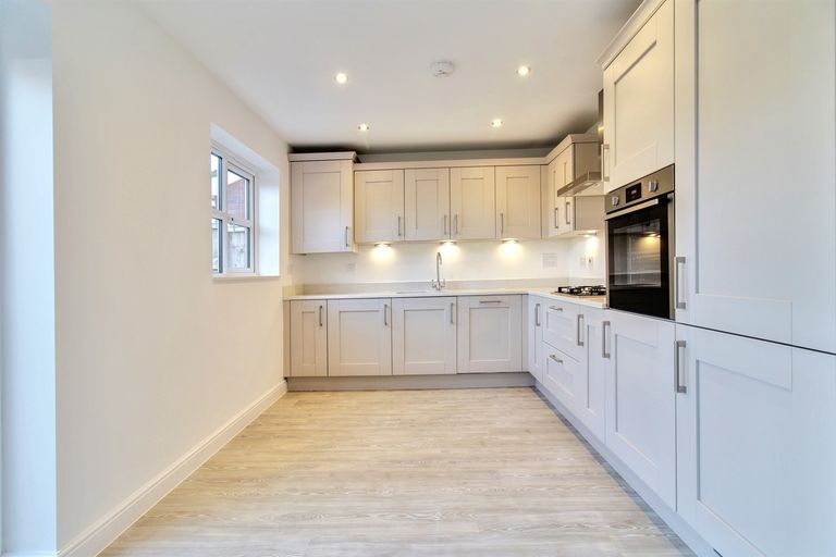 Property 2 of 10. Kitchen