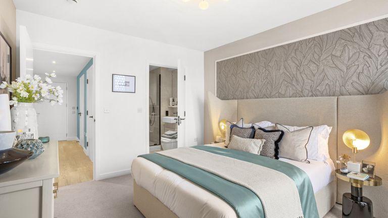 Property 3 of 21. Plot Image