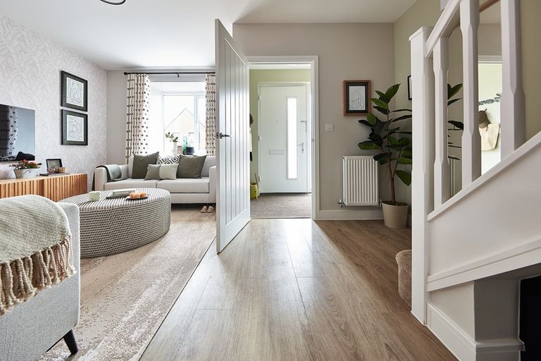 Property 3 of 12. Light And Bright Spaces