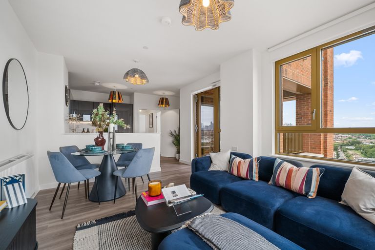 Property 2 of 10. Living/Kitchen