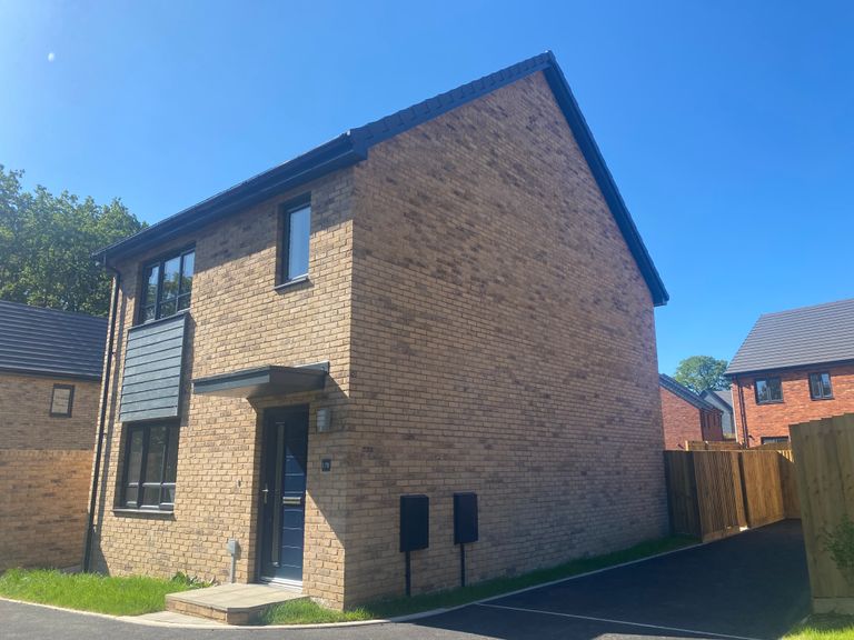 Property 2 of 16. Lichfield