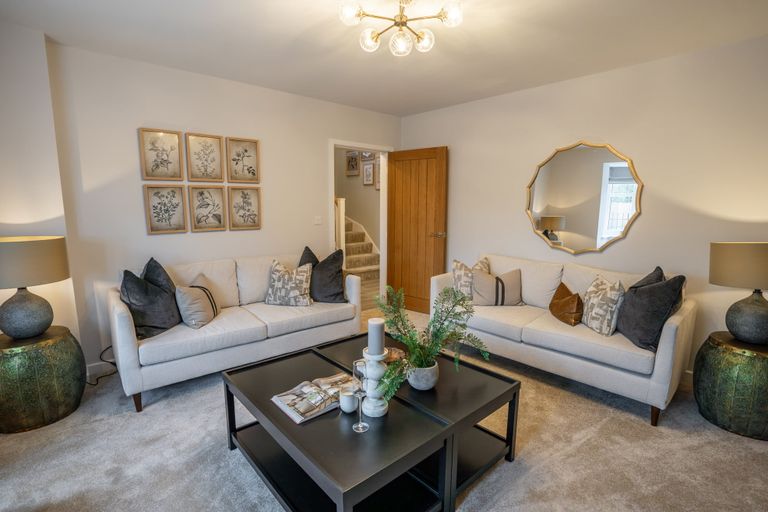Property 3 of 8. Lounge Toddington