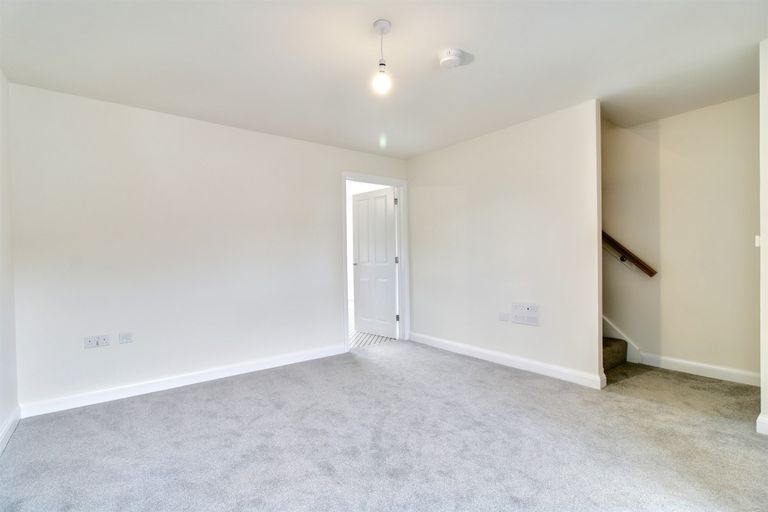 Property 3 of 8. Living Room