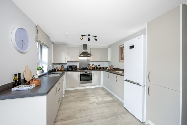 Property 3 of 9. Kingsley Kitchen Richmond Park